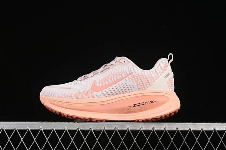 Picture of Nike Vomero 18 _SKUfw19954263473543757fw